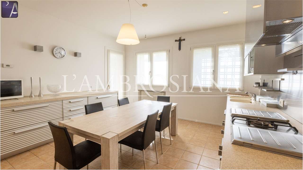 Villa in vendita a Selvazzano Dentro — fotografia 5